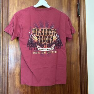 Nashville Tennessee T-Shirt Wildhorse Saloon Bar Red Short Sleeve Graphic Small